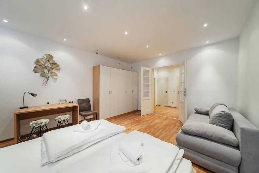 2 Bedroom Classy Apartment Near Belvedere Castle Vienna